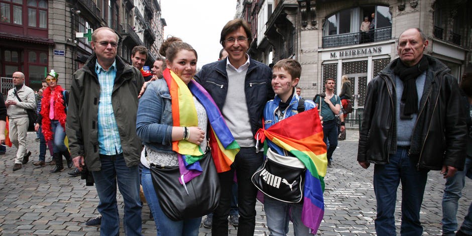 Elio Di Rupo, un gay qui compte dans le monde - DH Les Sports+